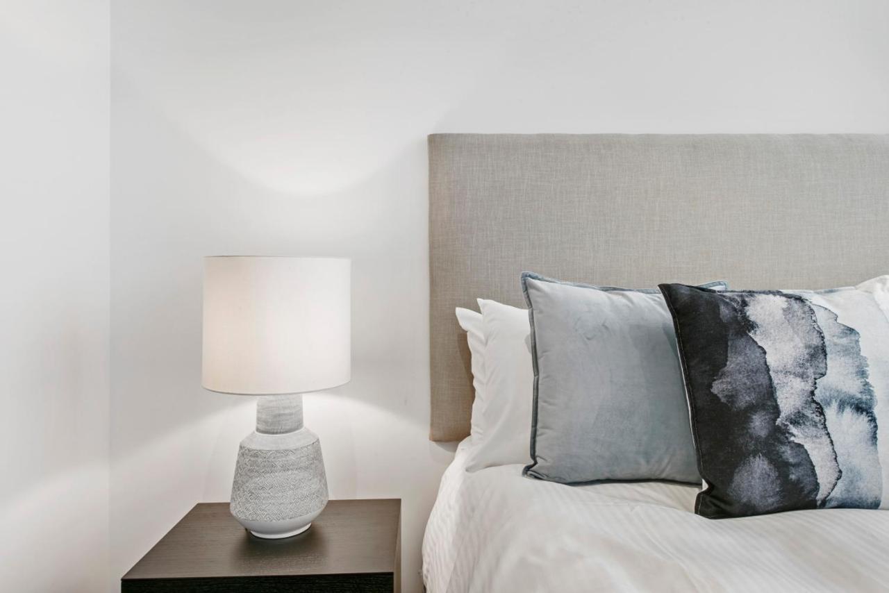 Serviced Apartments Melbourne - Platinum Exterior photo