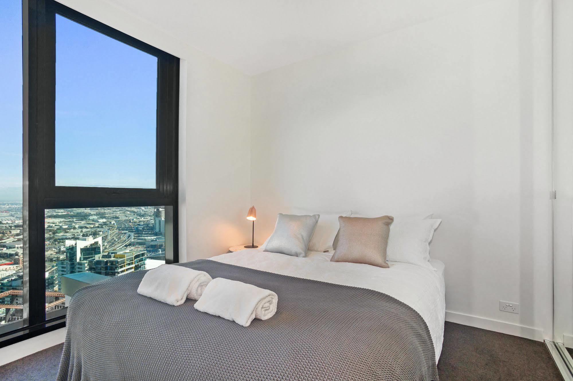 Serviced Apartments Melbourne - Platinum Exterior photo