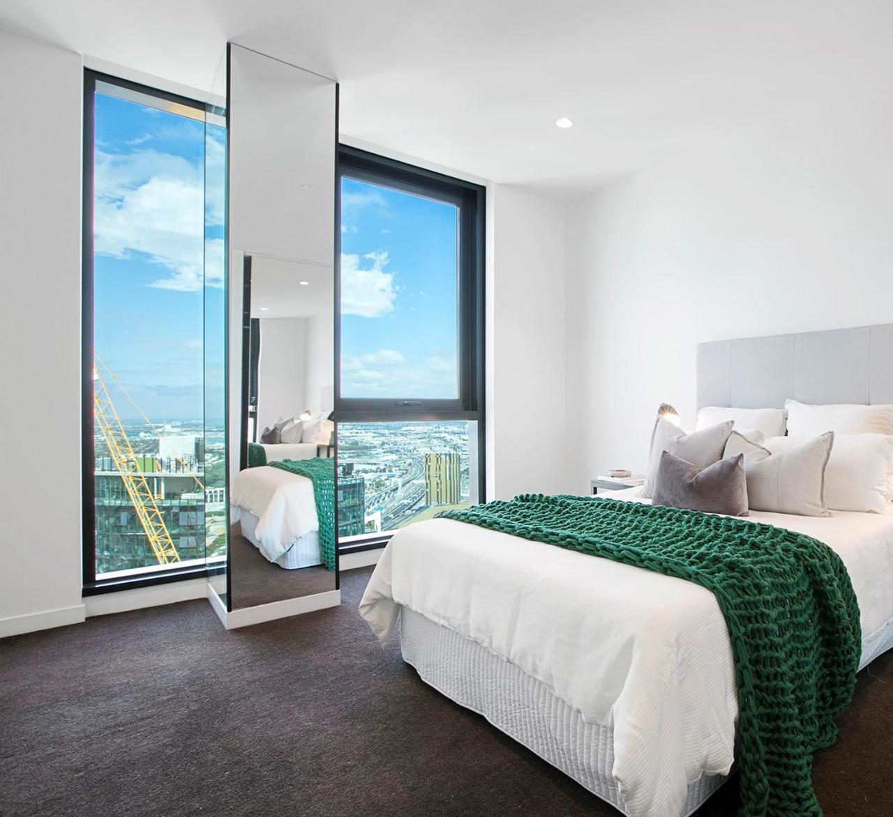 Serviced Apartments Melbourne - Platinum Exterior photo